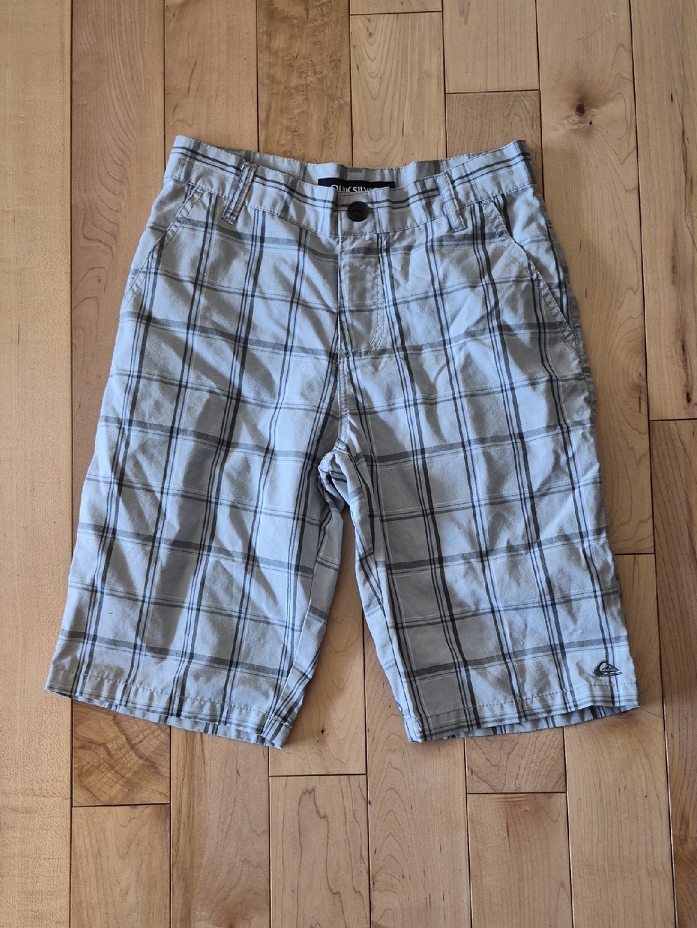 Boys Size 12 Quiksilver Light Gray Plaid Flat-Front Shorts